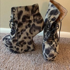 🔥 Jeffrey Campbell Shoes Platform Size 9M